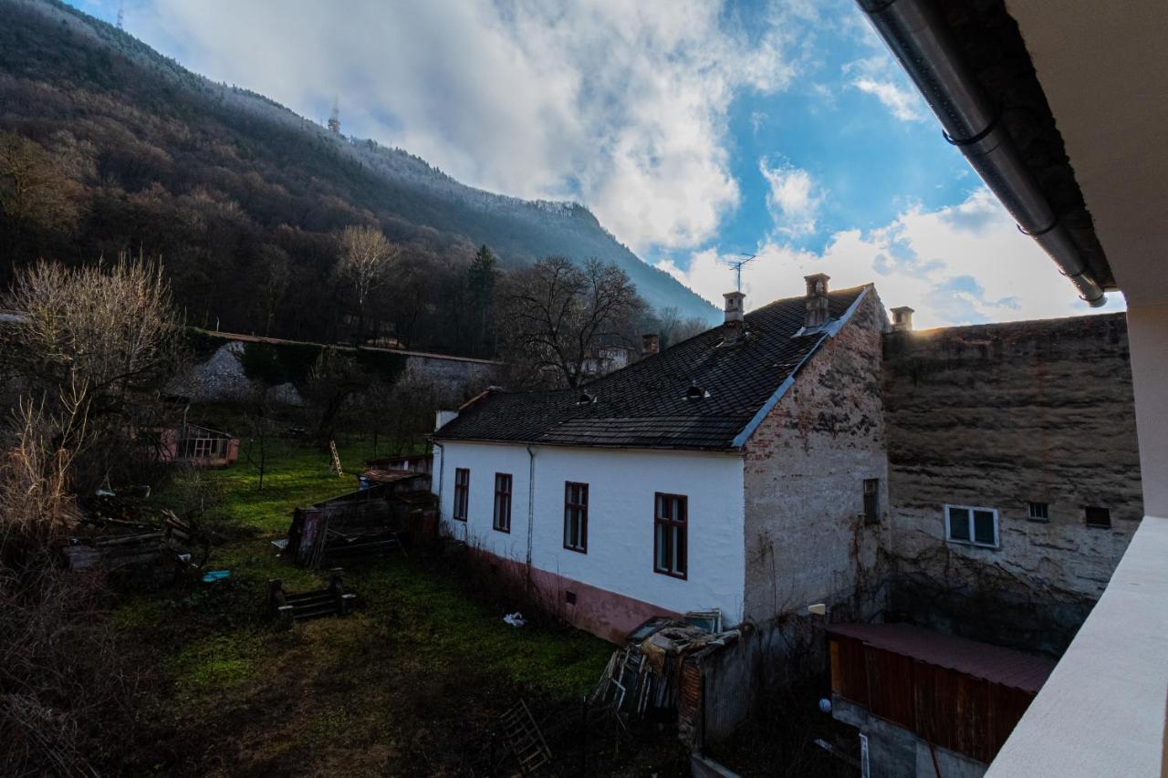 Apartament Castel'or